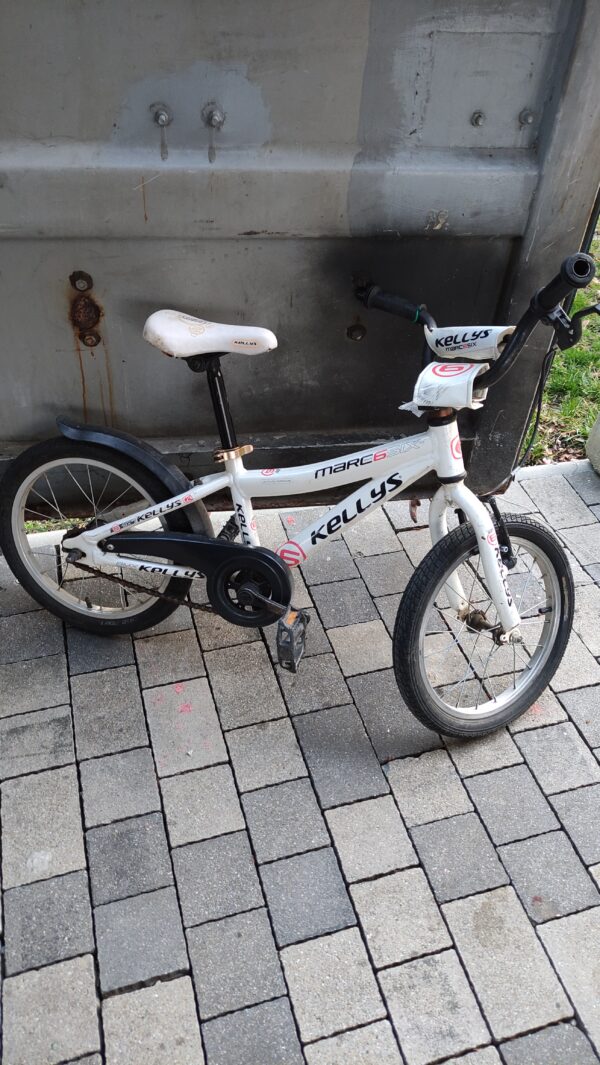 detský bicykel biely